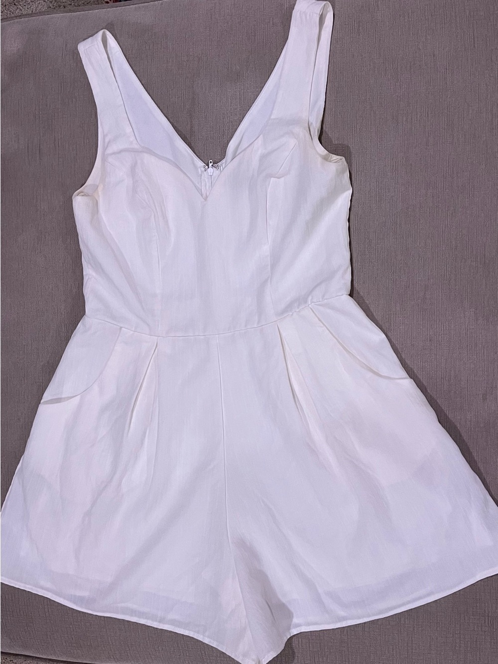 Trixxi White V-Neck Sleeveless One-Piece Romper